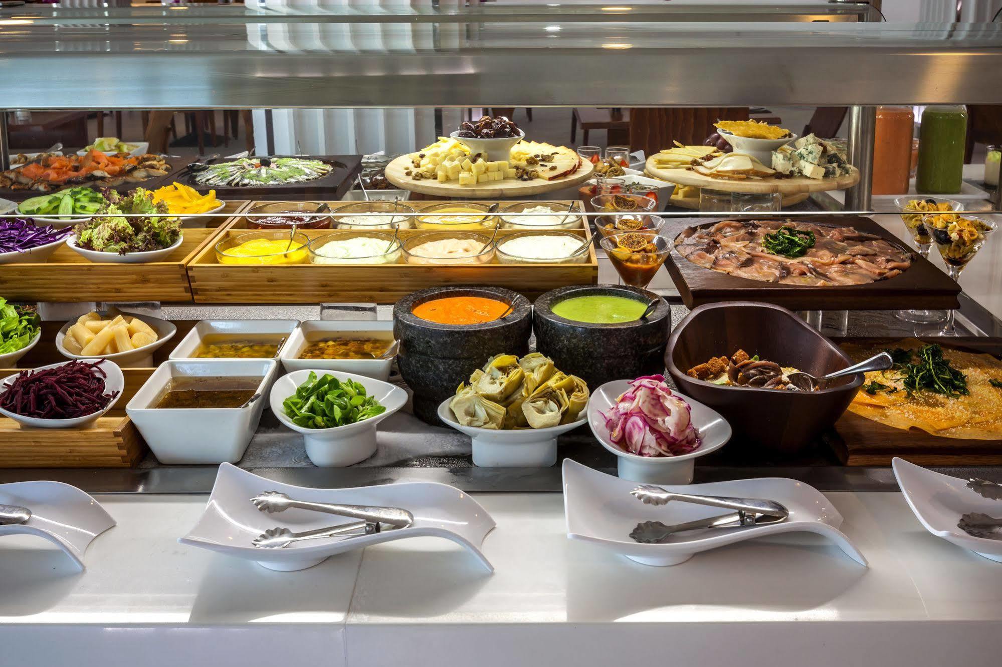 Barceló Sands Hotel 4*